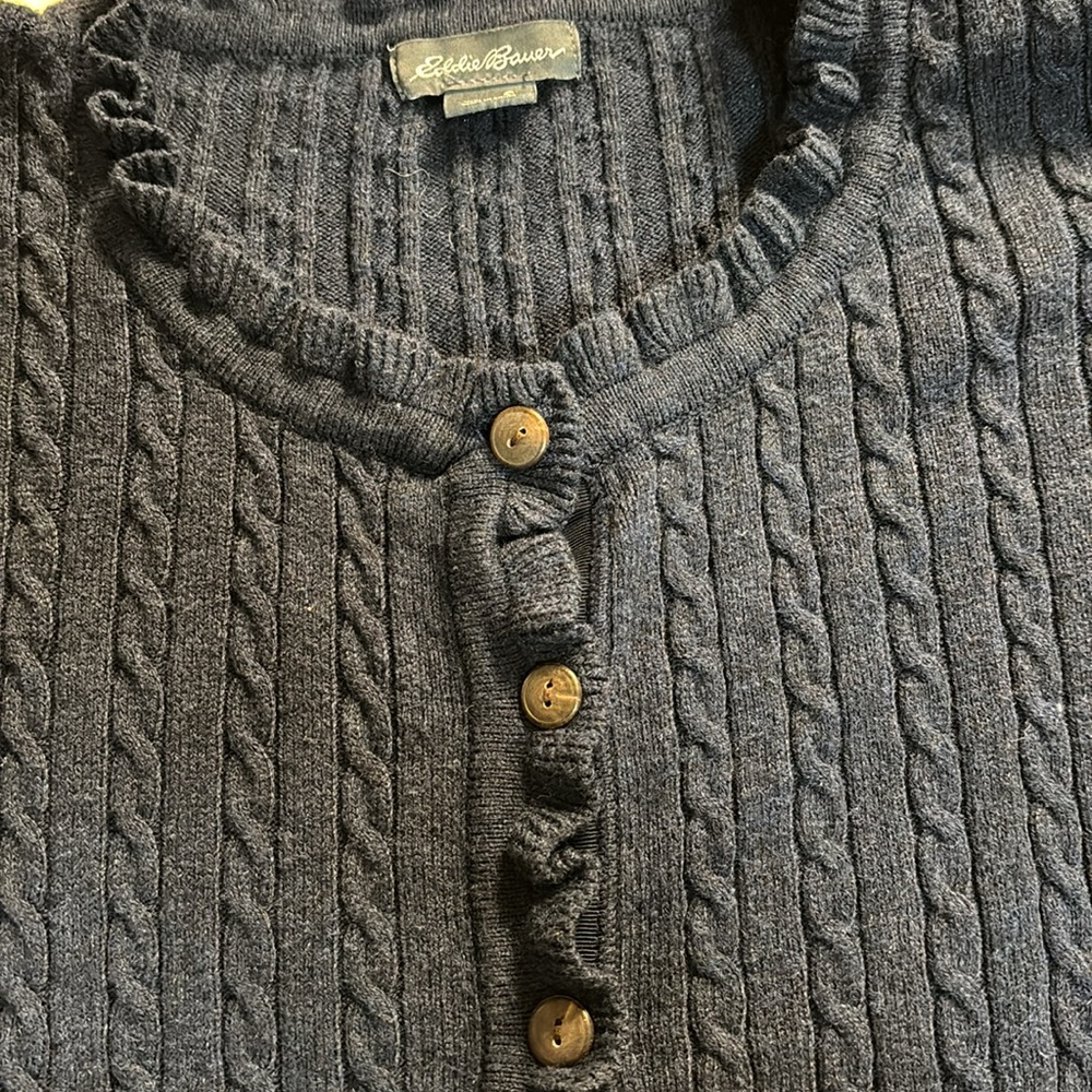 Women’s s eddie Bauer navy cardigan sweater - Picture 4 of 4